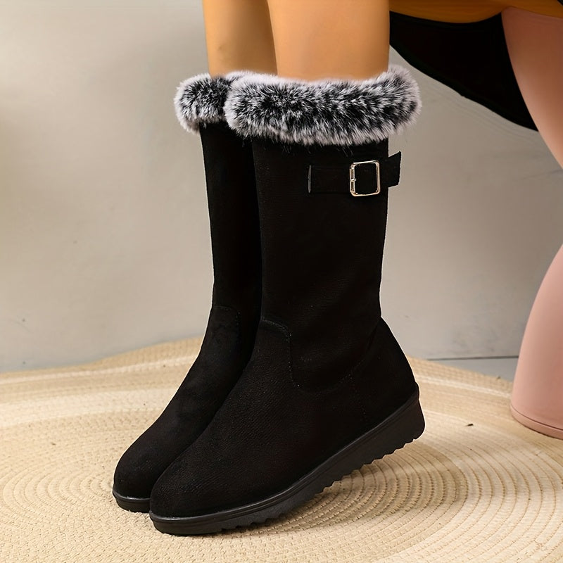 Botas a media pierna con forro de peluche, vista lateral
