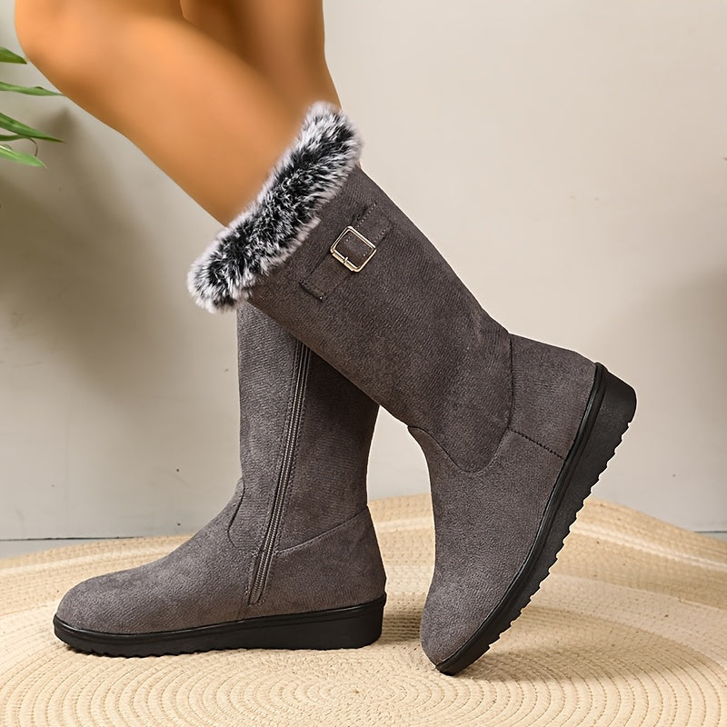 Botas a media pierna con forro de peluche, detalle